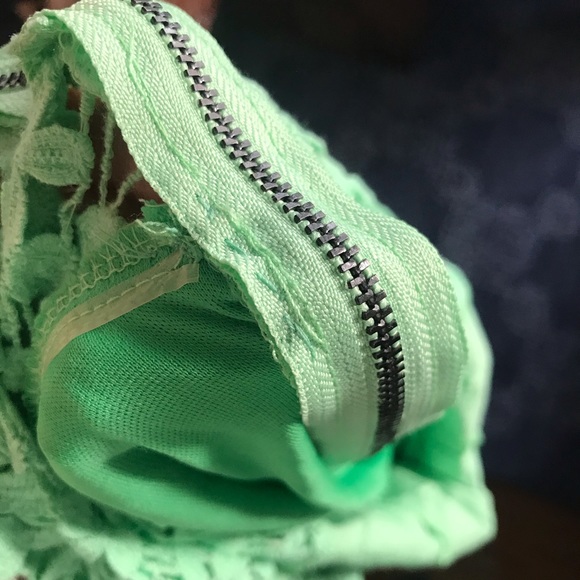 🆕 MINT GREEN PERFORATED FLIRTY MINI DRESS! - Picture 9 of 9